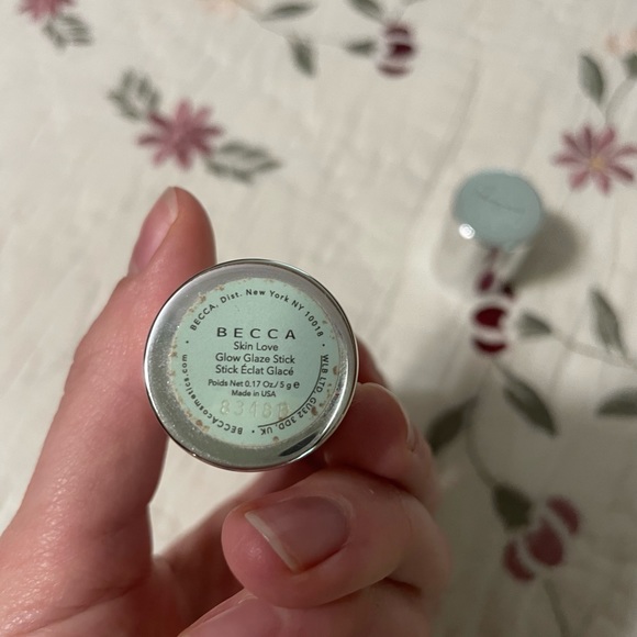 Becca highlight stick - Picture 2 of 3